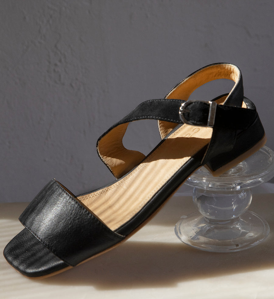 Sandalia Geo Negra