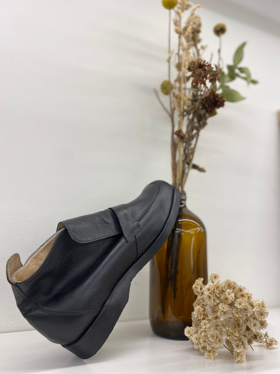 Mocasín Alto Negro PAR ÚNICO