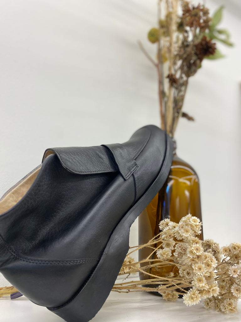 Mocasín Alto Negro PAR ÚNICO