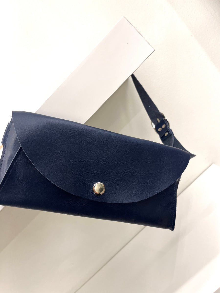 Leather Bag Azul Campany