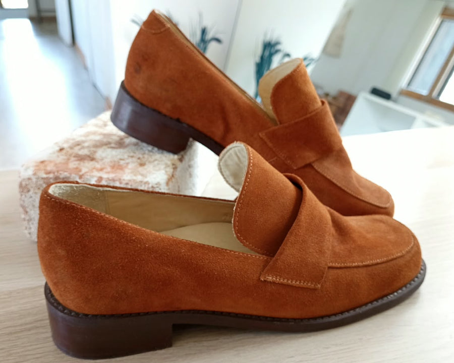 Mocasín Punta Cuadrada Reno Caramelo Talla 38