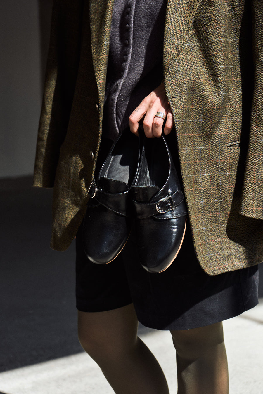 mocasin con hebilla
