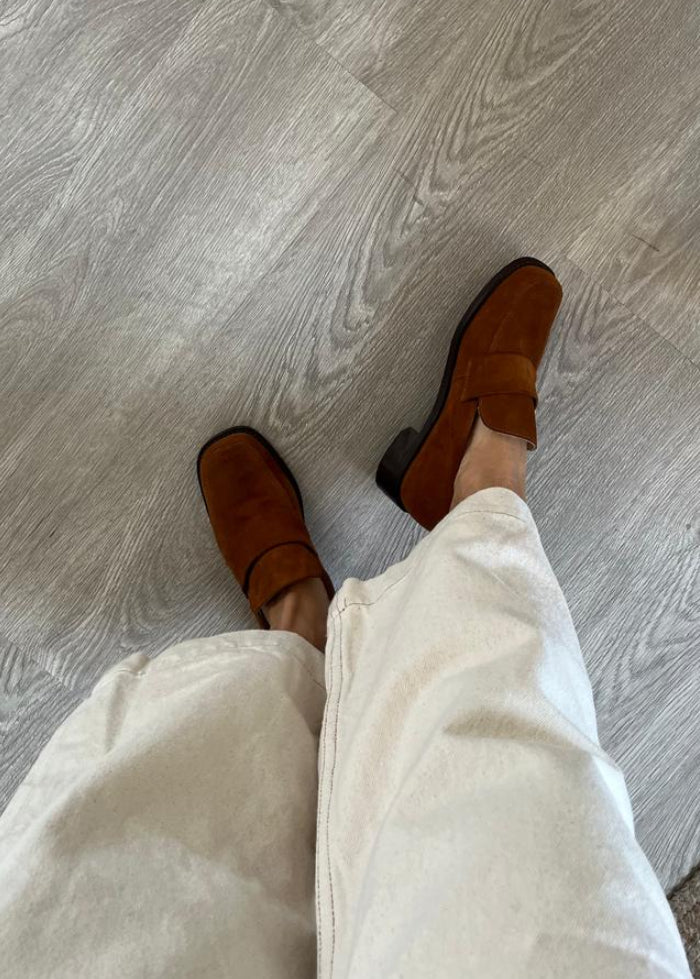 Mocasín Punta Cuadrada Reno Caramelo Talla 38
