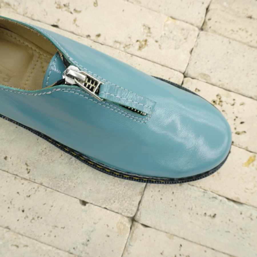 Zapatilla de Cuero