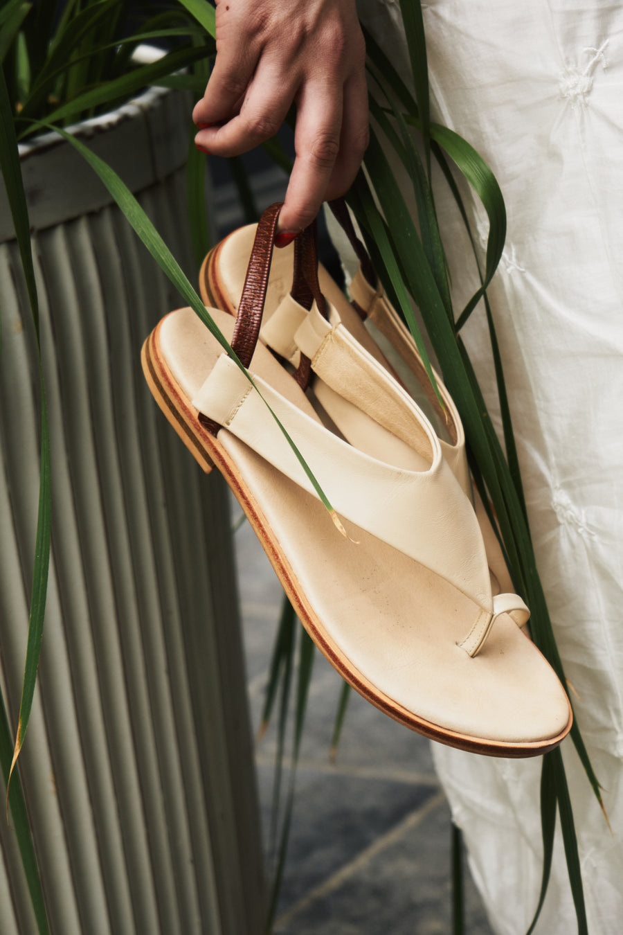 Sandalia Flip Flop Marfil