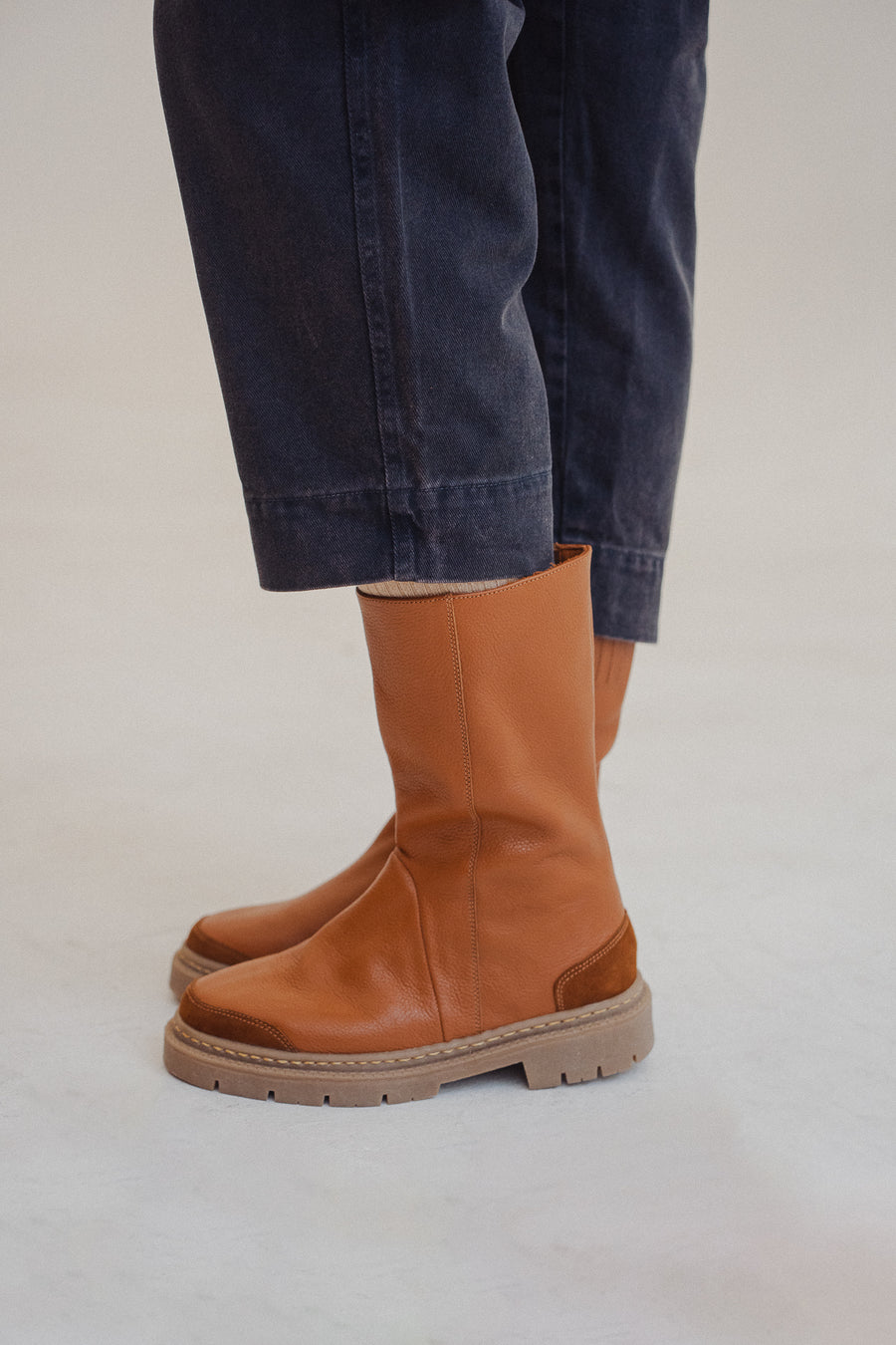 botas altas de cuero