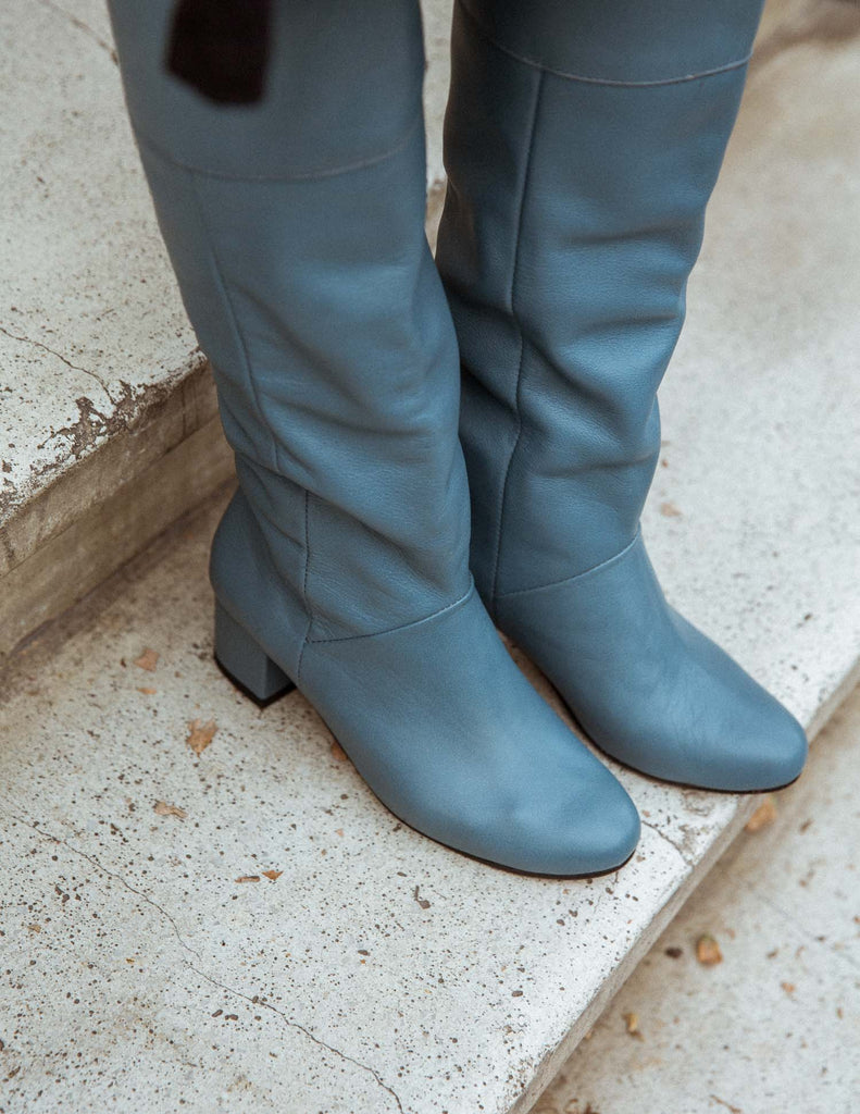 Jin Tall Boots, Egeo