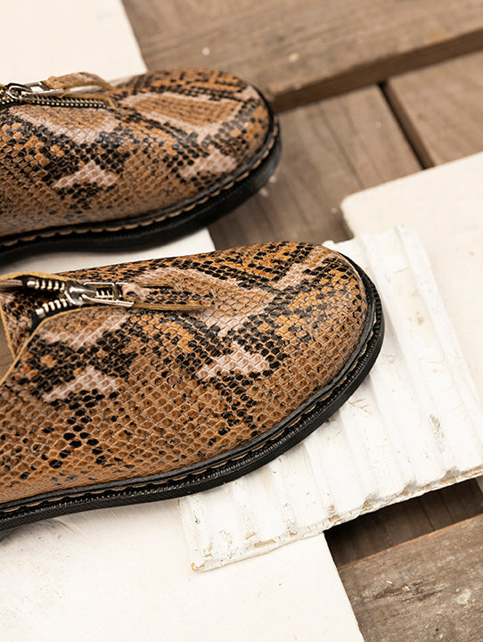 Zapatilla de Cierre, Cobra Beige